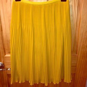 COPY - Yellow skirt Zara